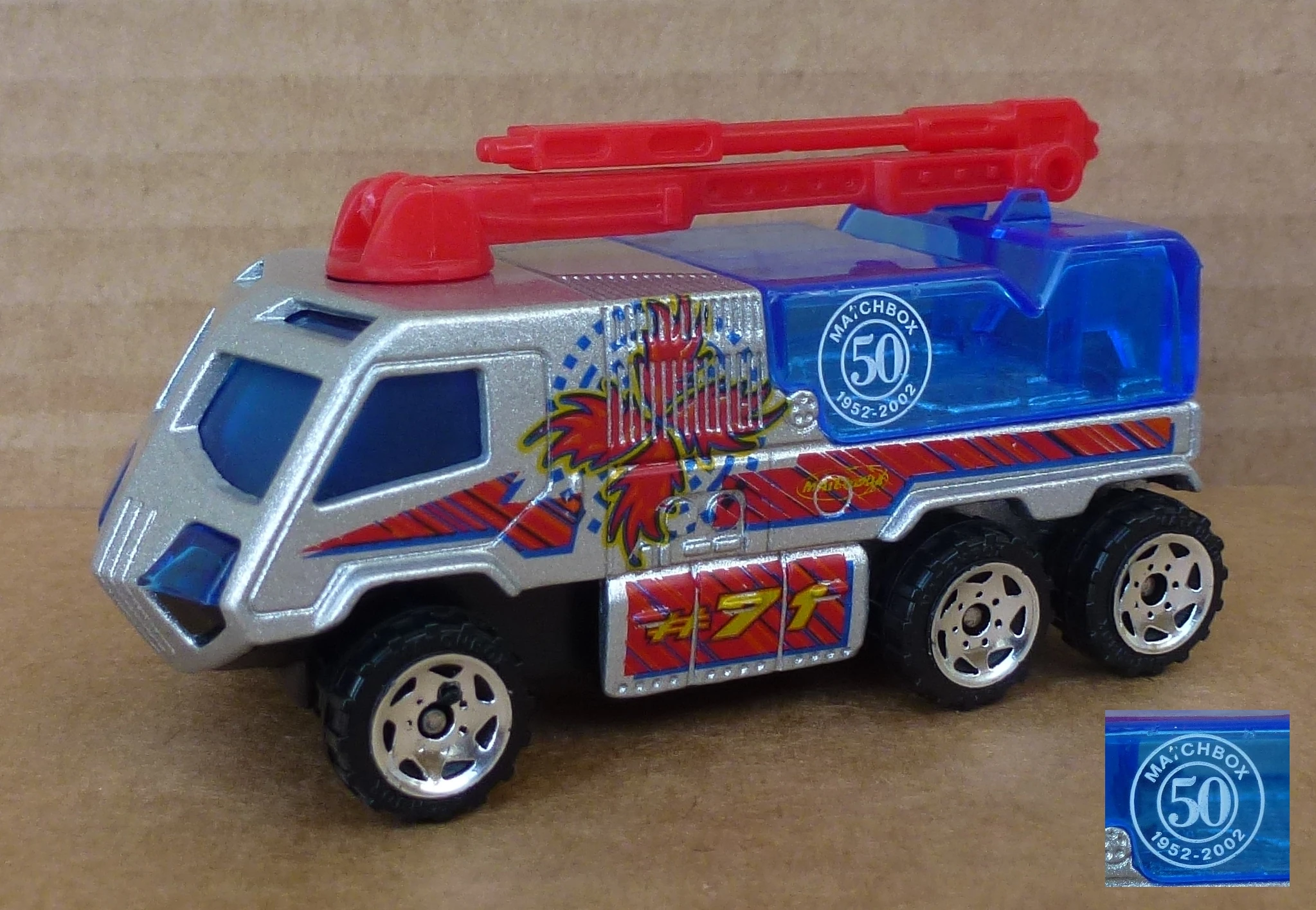 Airport Fire Pumper (Metallic Silver, 50-Logo, Red and Blue scallops)
