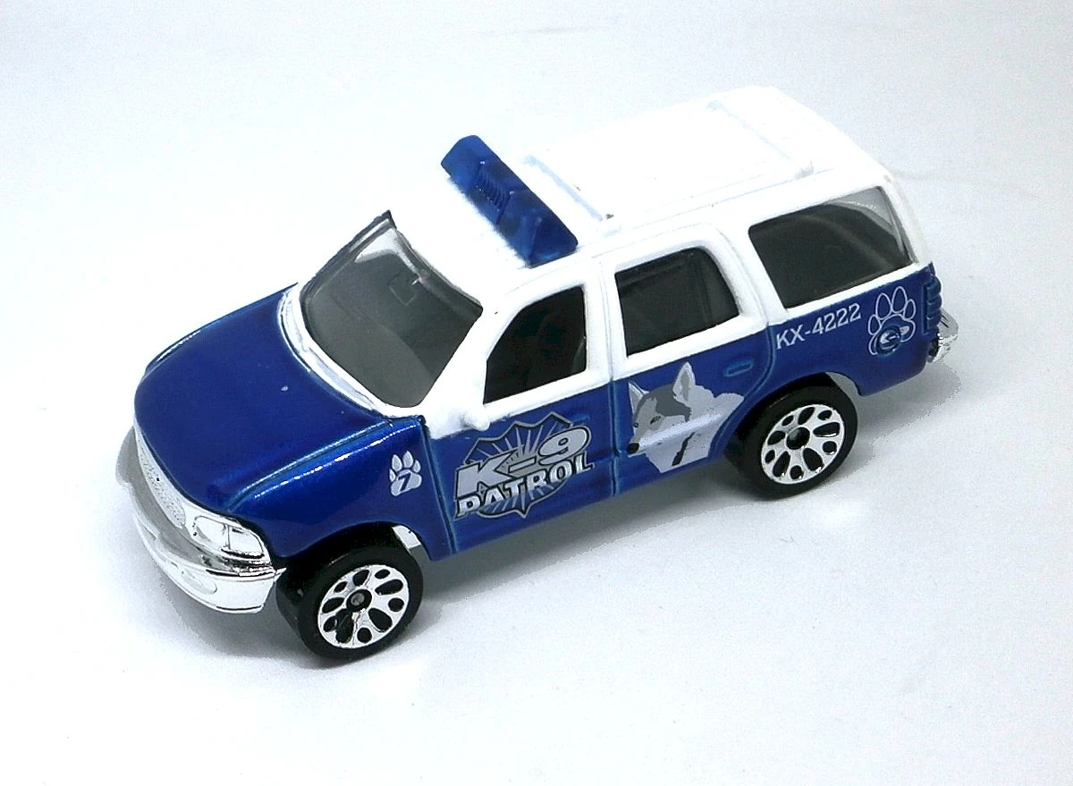 Ford Expedition Police (Blue and White, K-9 PATROL)