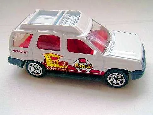 Nissan Xterra (White, Lifeguard shack, Patrol)