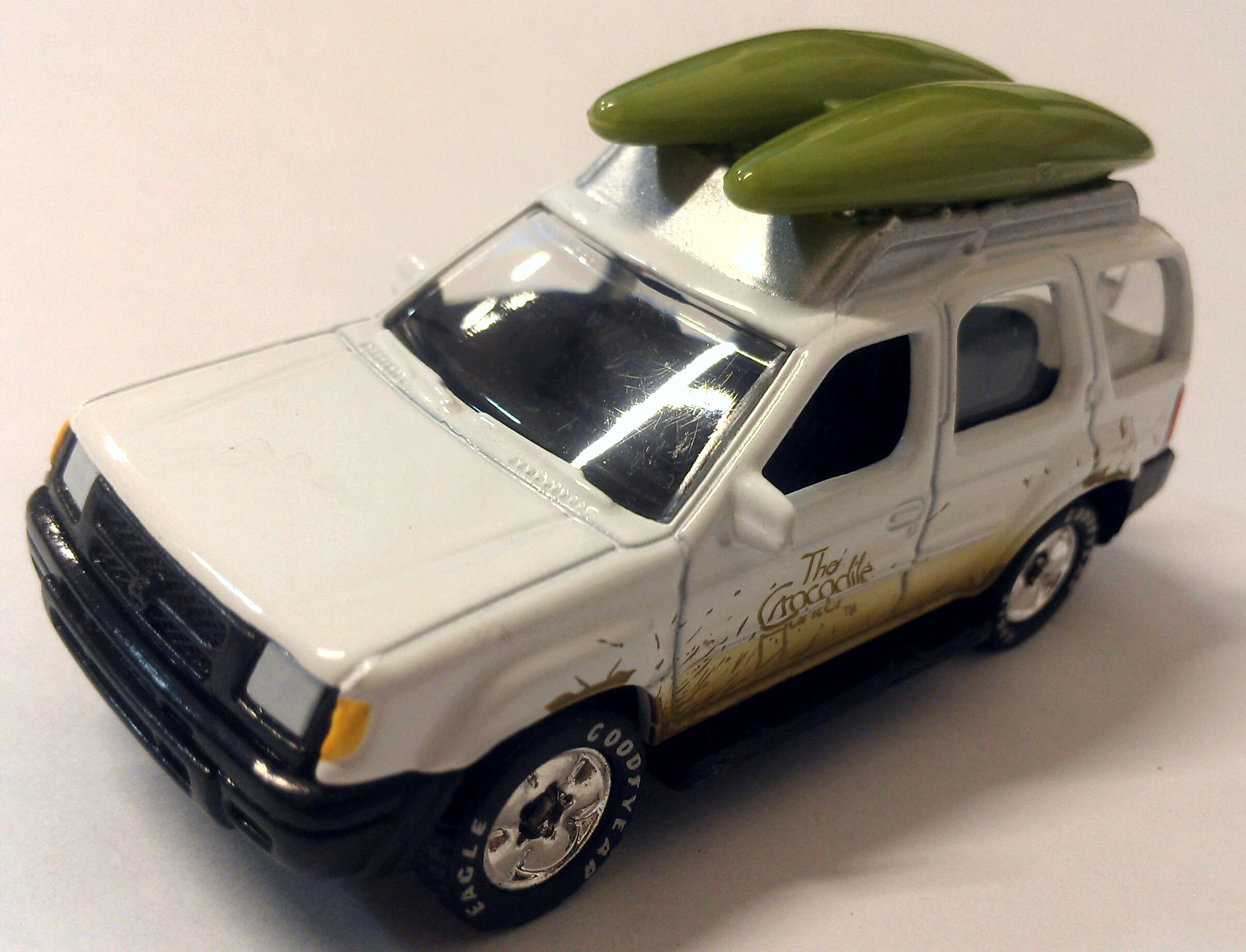 Nissan Xterra (White, The Crocodile Hunter, Beige fade, "mud"…)