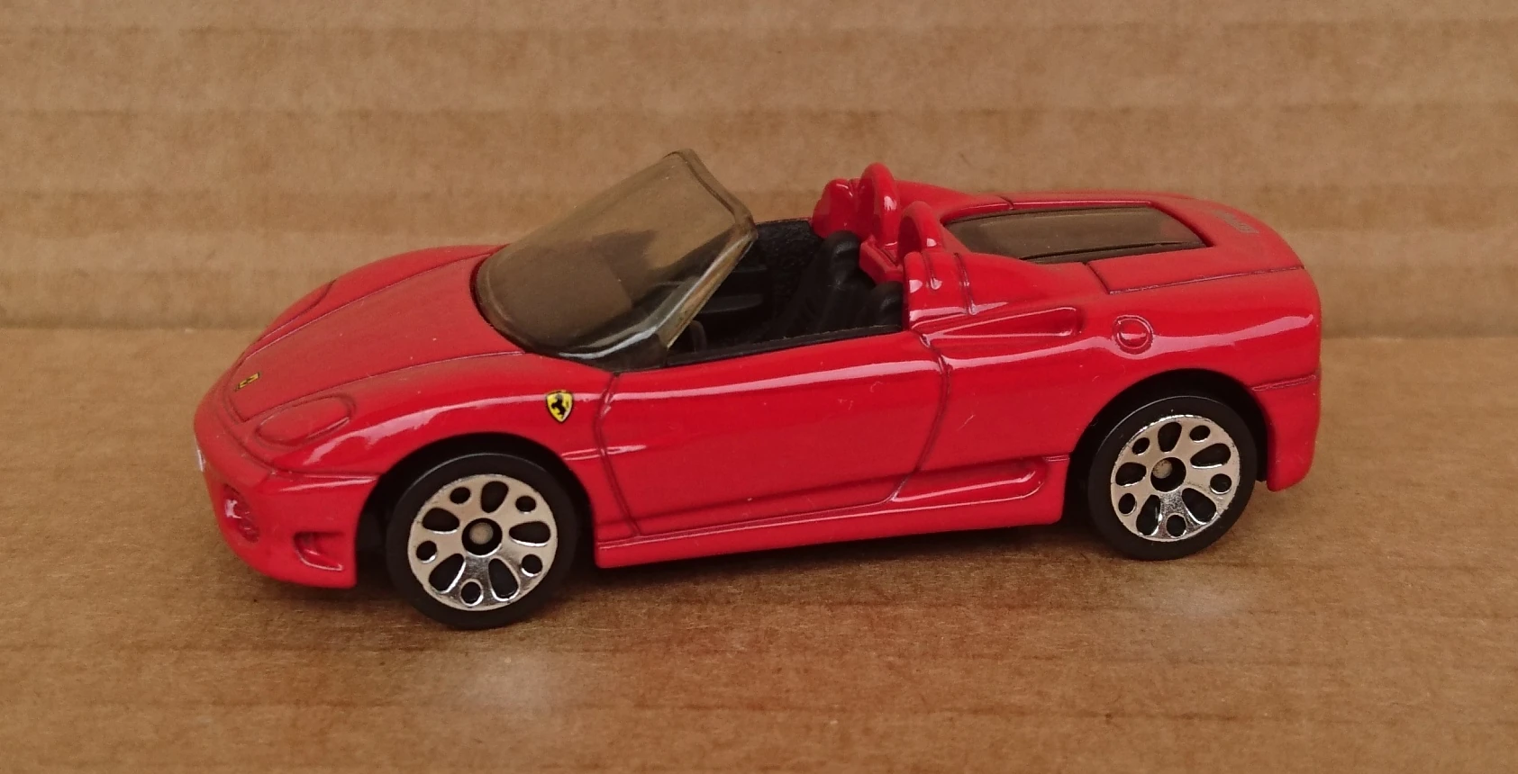 Ferrari 360 Spider (Red, Trim details)
