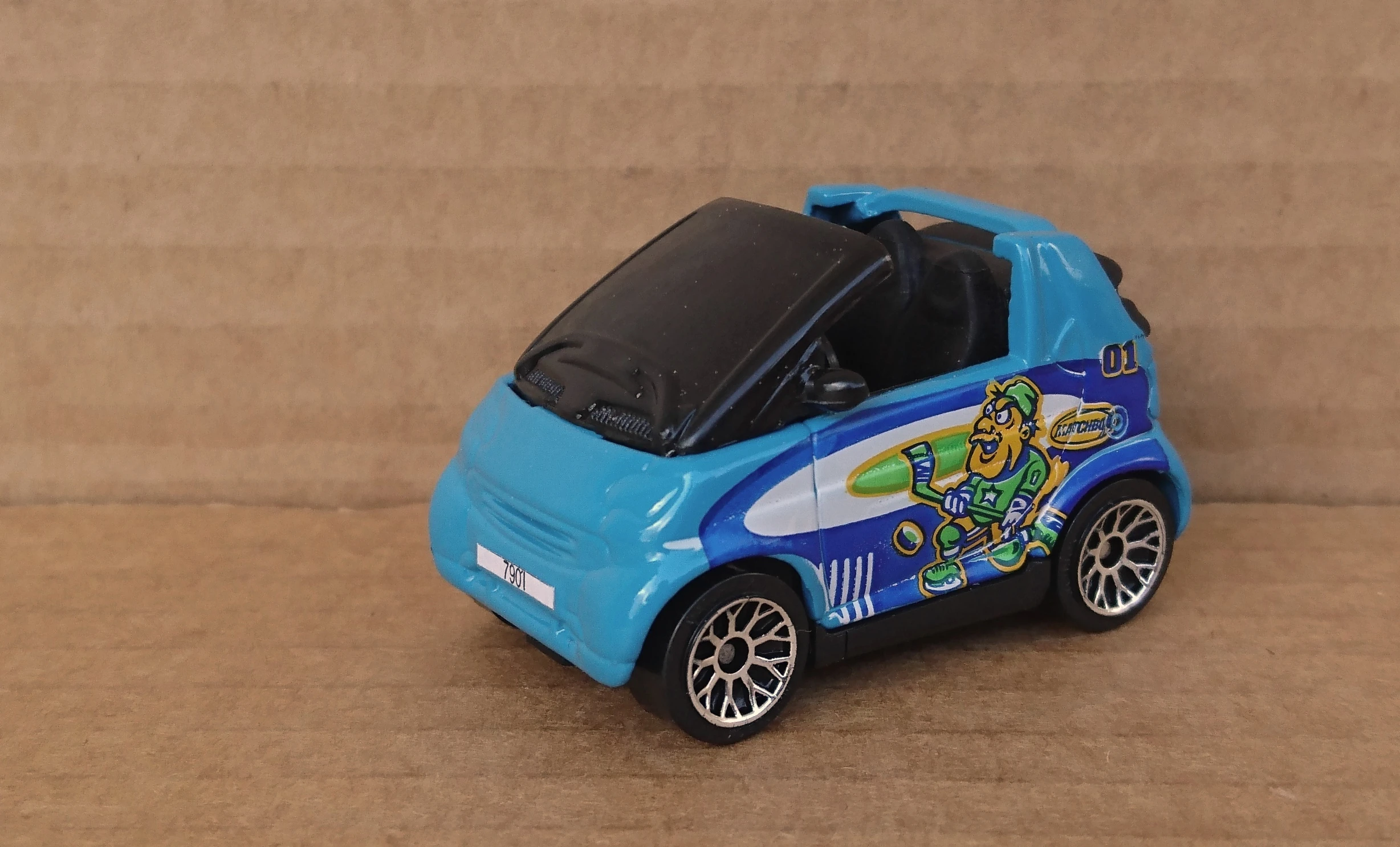 Smart Fortwo Coupe (Blue, hockey player on side)