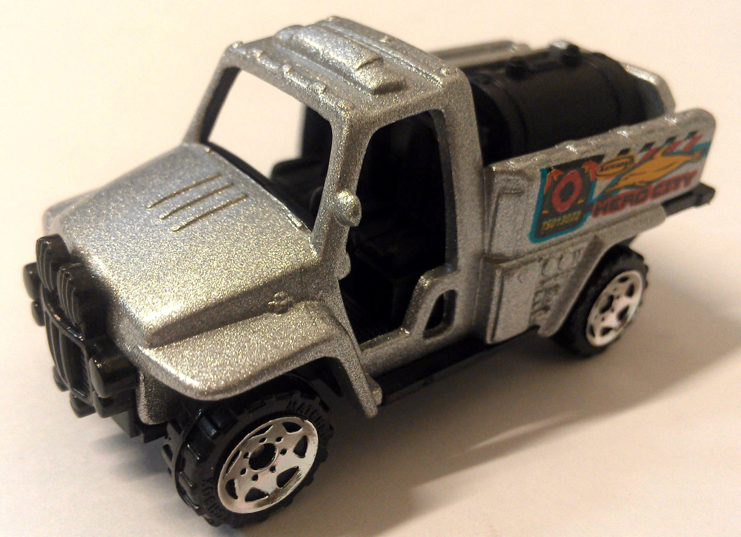 Foam Fire Truck / Wildfire Rescue (2018) (Metalflake Silver, Hero City, dolphin, life ring, T5013072)