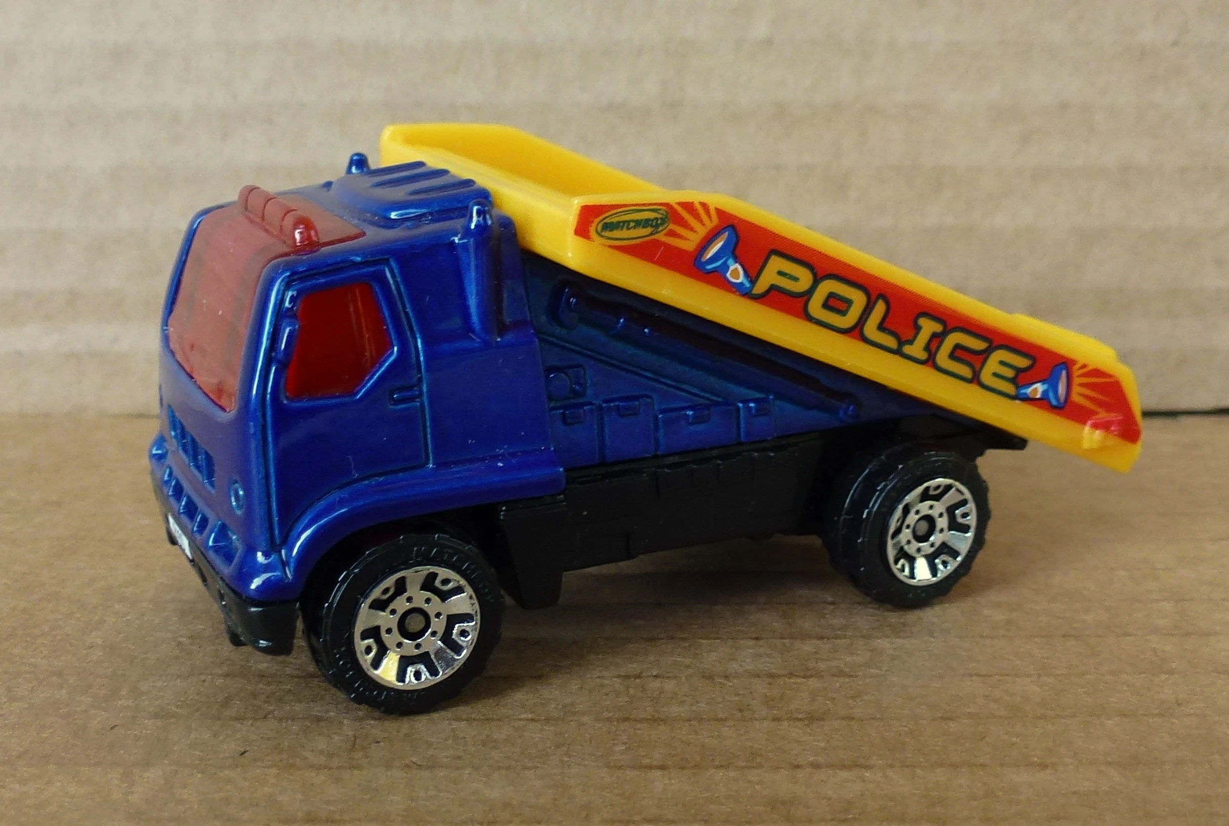 Car Carrier / Auto Shuttle (Blue, POLICE)