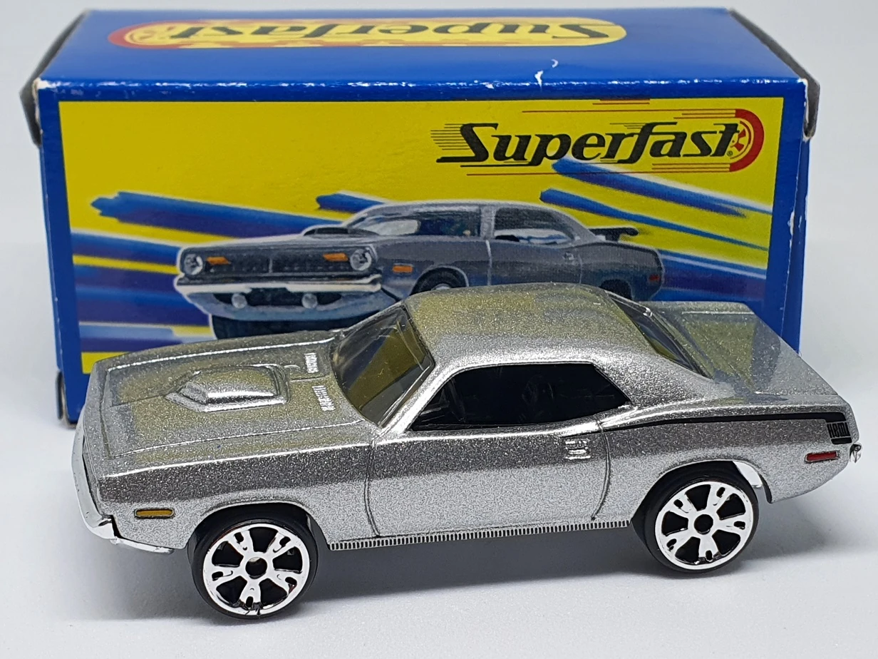 1970 Plymouth Cuda (Metalflake Silver, Silver headlights, Red taillights, trim…)