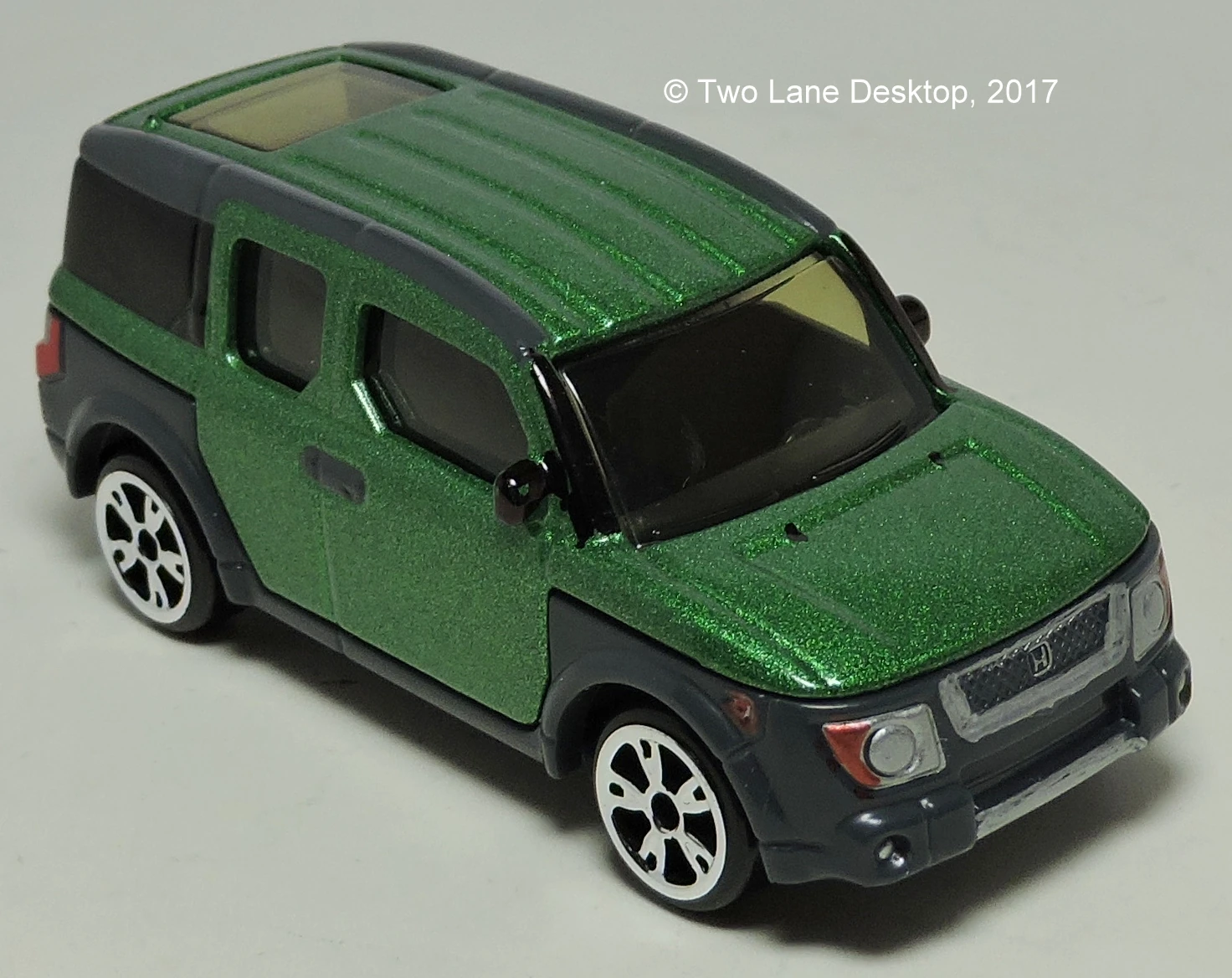 Honda Element (Metalflake Green, Silver headlights, red taillights, trim…)