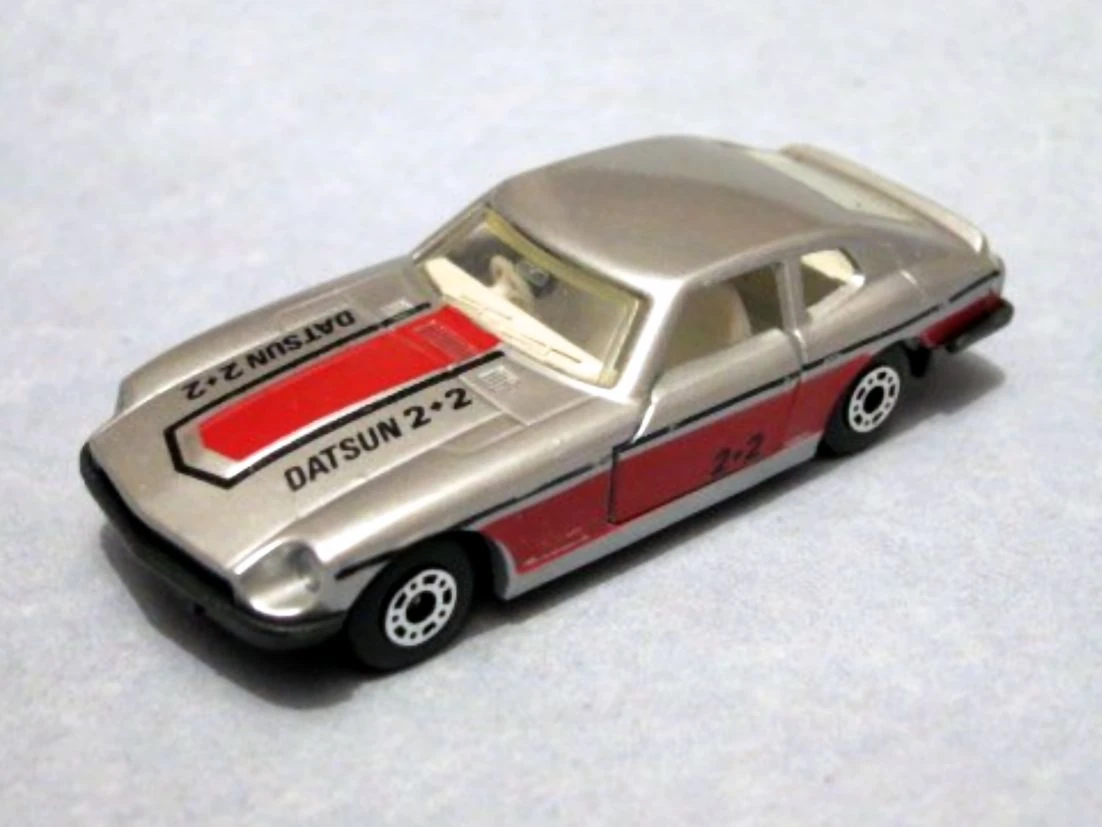 Datsun 260 Z 2+2 (Grey, Red Stripe, Datsun 2+2)