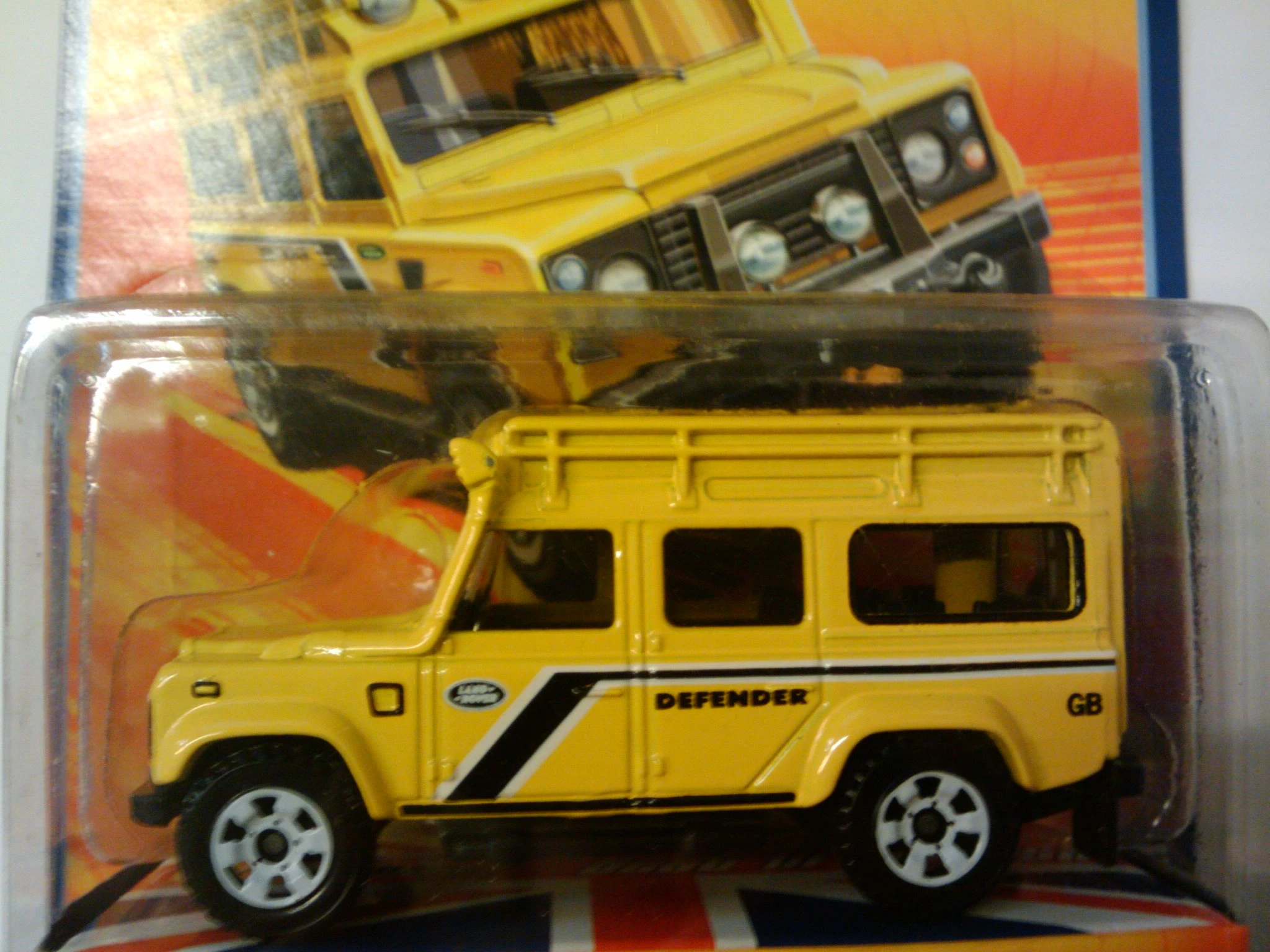 Land Rover Defender 110 (1997) (Yellow, Detailed headlights, Black and White str…)