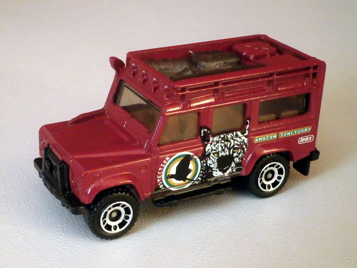 Land Rover Defender 110 (1997) (Red, AMAZON SANCTUARY)