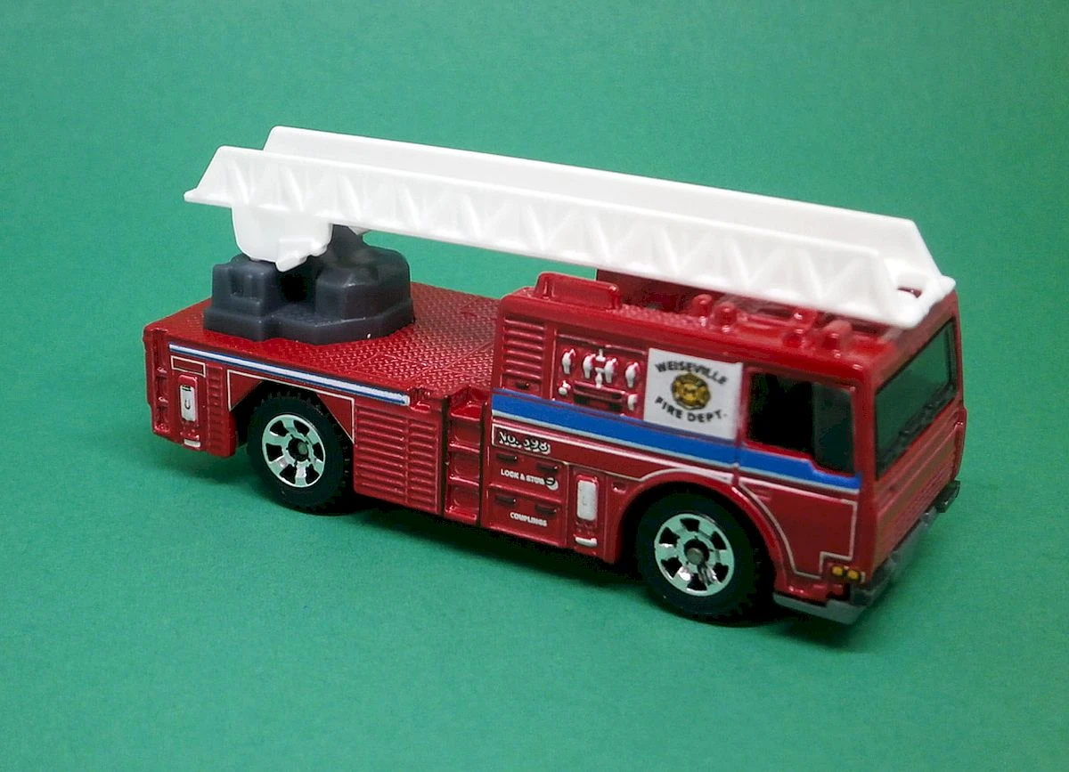 Fire Engine (2006) / Flame Tamer (Red, Blue stripe, WEISEVILLE FIRE DEPT.)