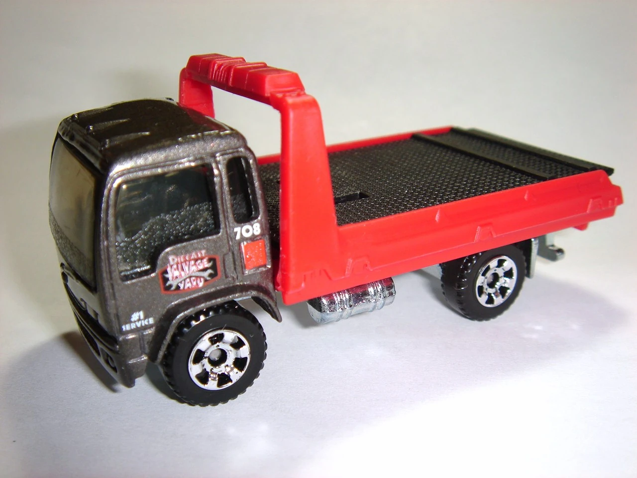 Hiway Hauler (Metalflake Charcoal, Red)