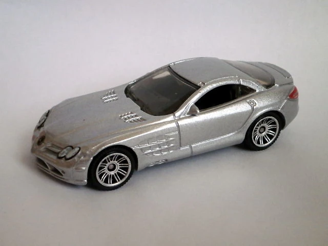 Mercedes-Benz SLR McLaren (Pearl Silver, Detailed head and taillights, Mercedes-B…)