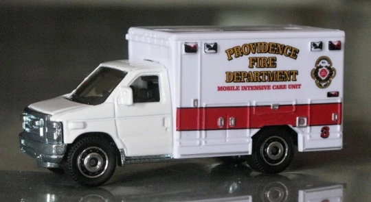 Ford E-350 Ambulance (2009) (White, Providence Fire Department, Red stripe)