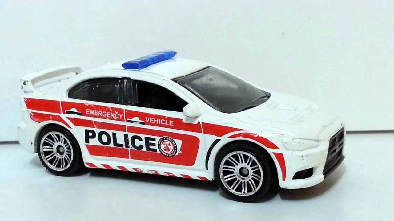 Mitsubishi Lancer Evolution X Police (2010) (White, Red stripe, POLICE, EMERGENCY VEHICLE)