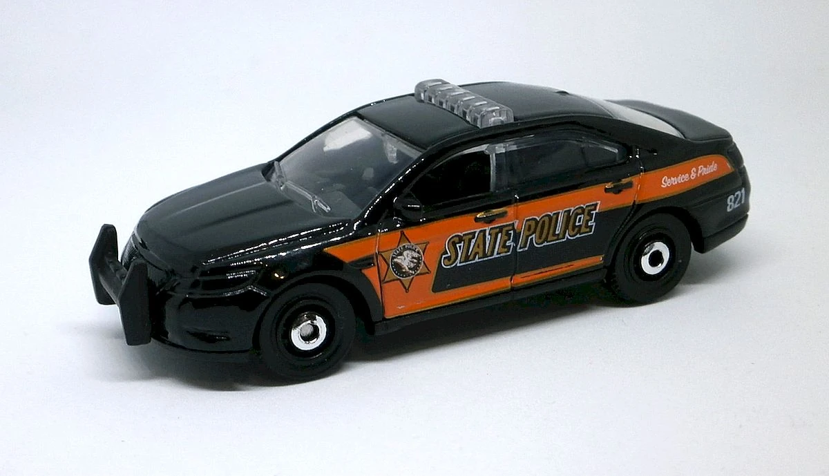 Ford Police Interceptor (Black, Gold stripe, STATE POLICE)