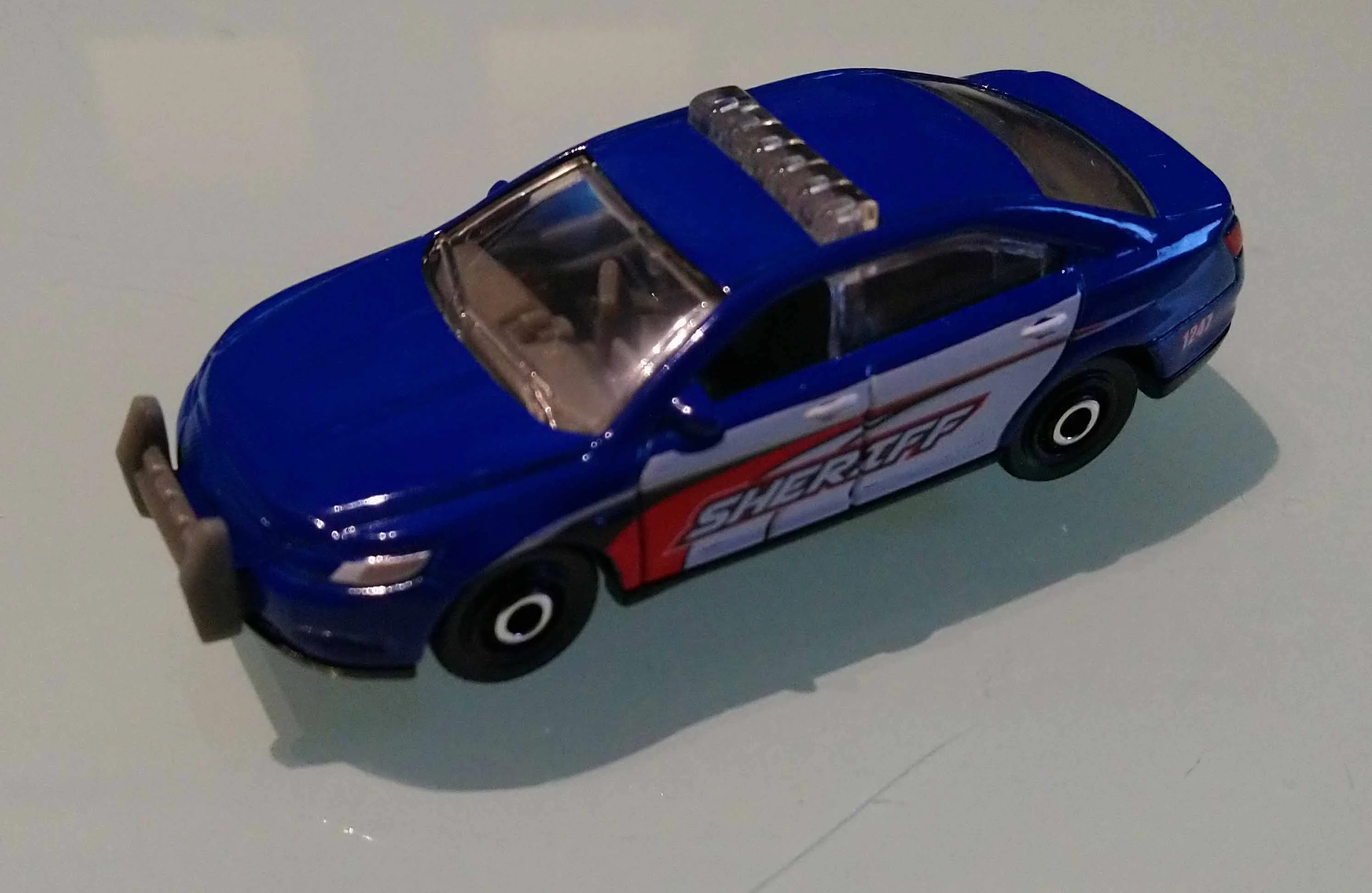 Ford Police Interceptor (Blue, SHERIFF, White doors, 1247)