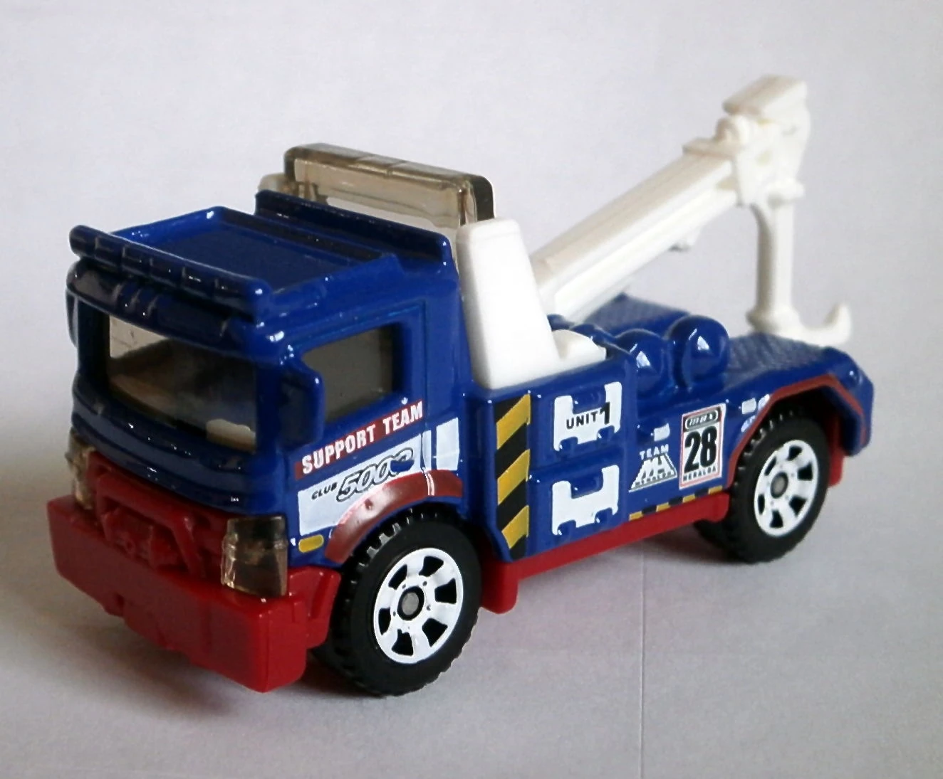 Urban Tow Truck / MBX Urban Tow Truck (2021) (Blue, CLUB 5000, SUPPORT TEAM, MBX 28)