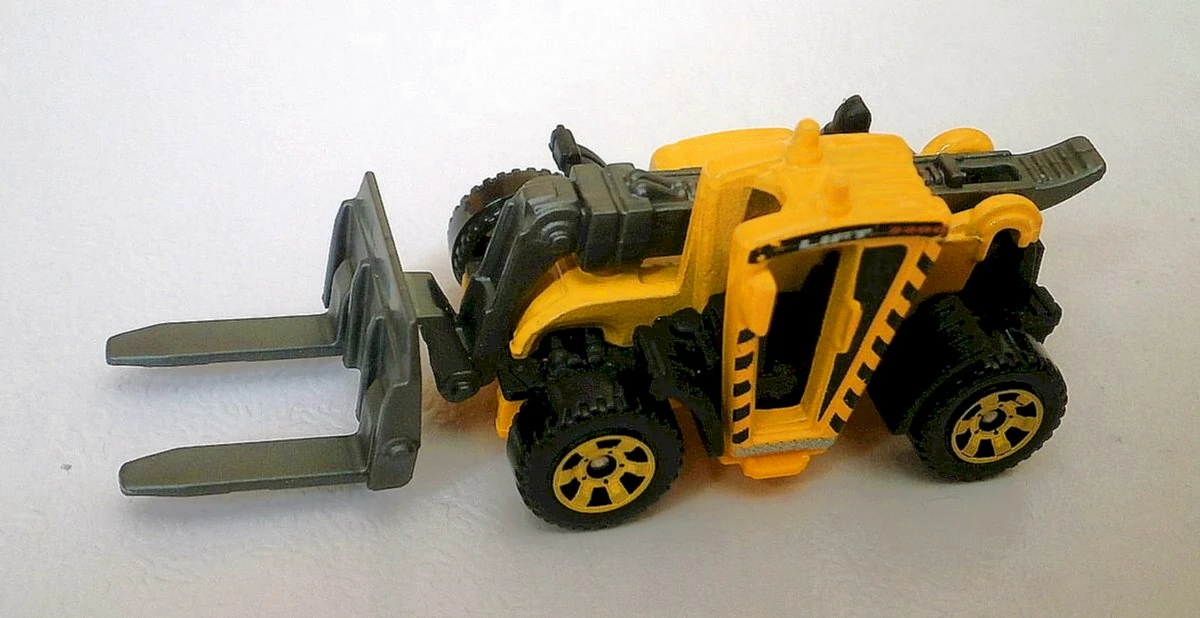 Load Lifter / MBX Load Lifter (2024) (Yellow, Black stripes, LIFT)