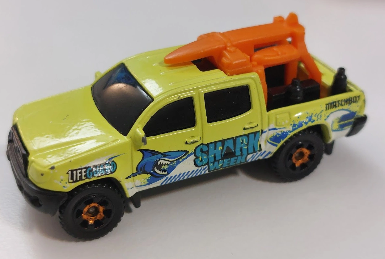 2011 Toyota Tacoma Lifeguard (Light Yellow, Shark Week scene)