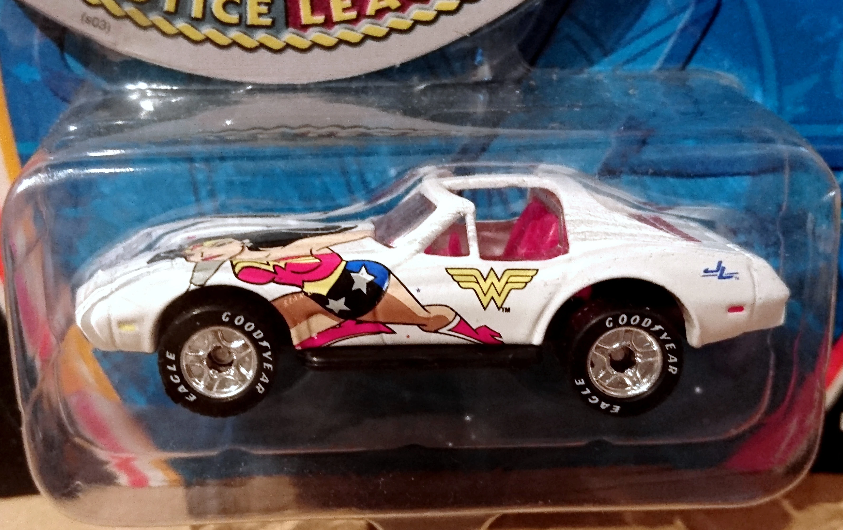 Corvette T-Top (White, Wonder Woman)