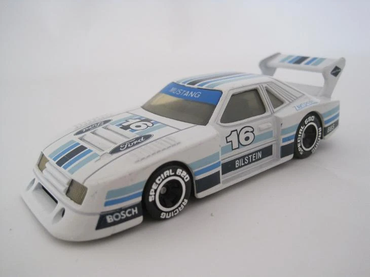 Zakspeed Mustang (White & blue, 16, Ford, Mustang)