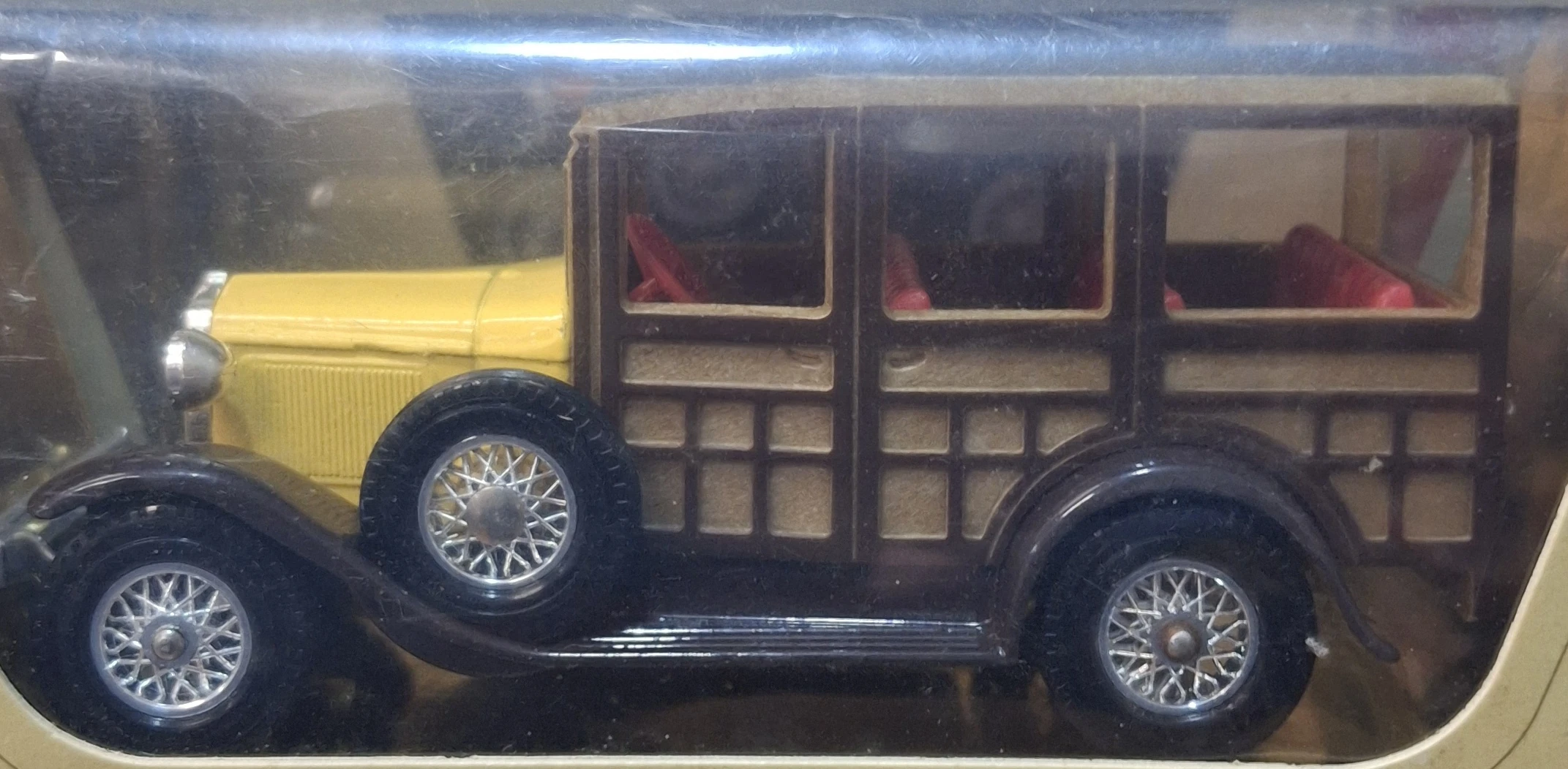 Ford Model A (Yellow & brown, None)