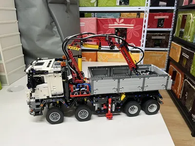 乐高机械组42043梅赛德斯Arocs3245
