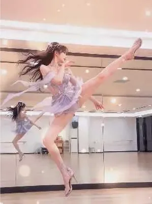 她的这招凌空回旋踢，阁下该如何接招？