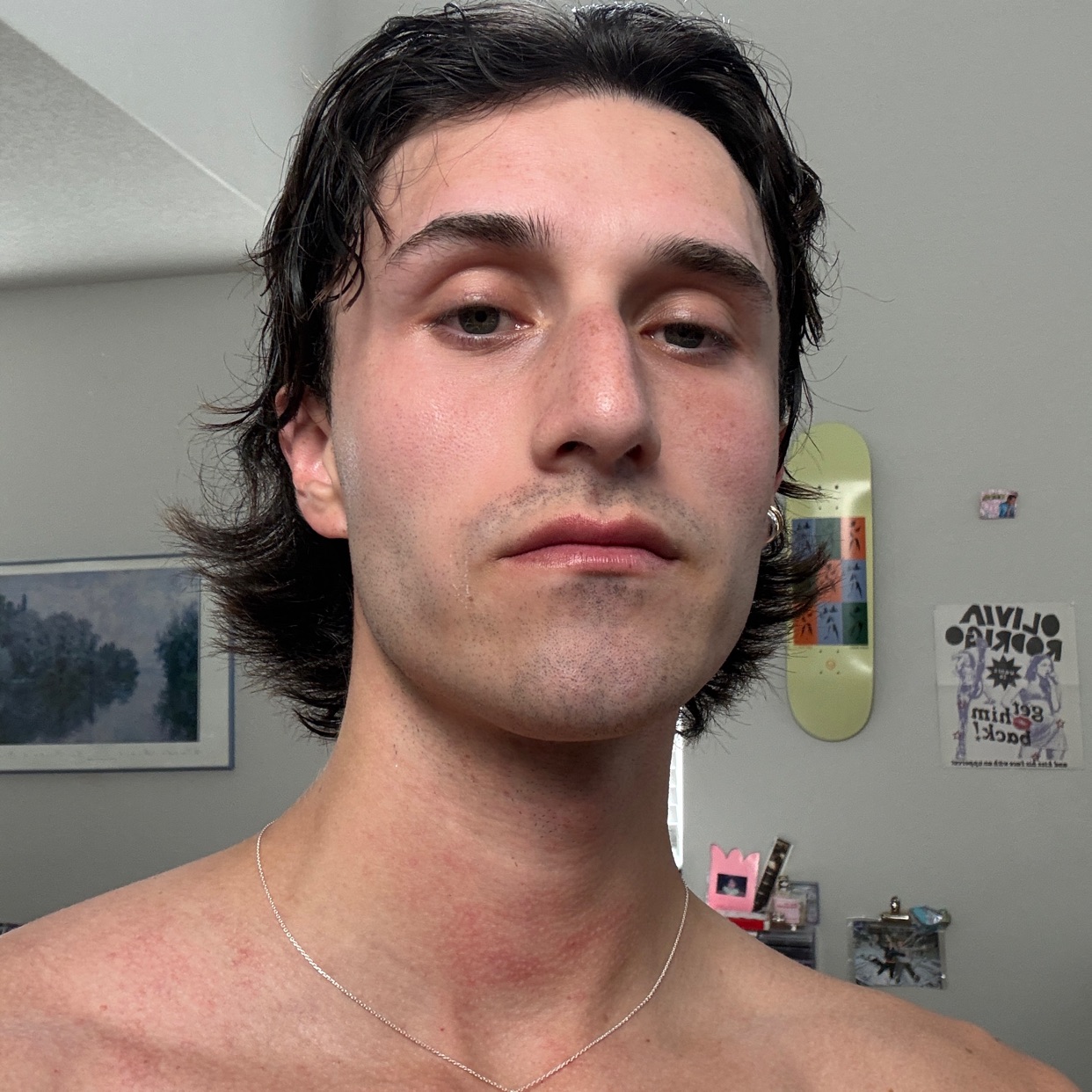 Profile photo of ricardo (@hearteyes)