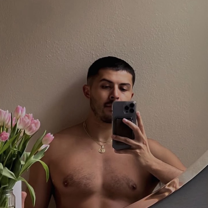 Profile photo of Pedro (@pedroooooo)