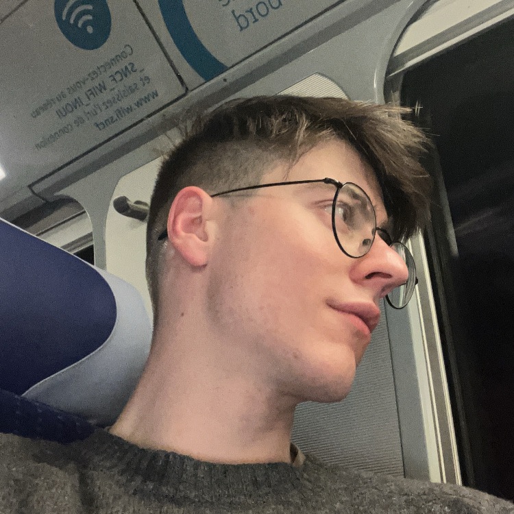 Profile photo of Sébastien (@boyzz)