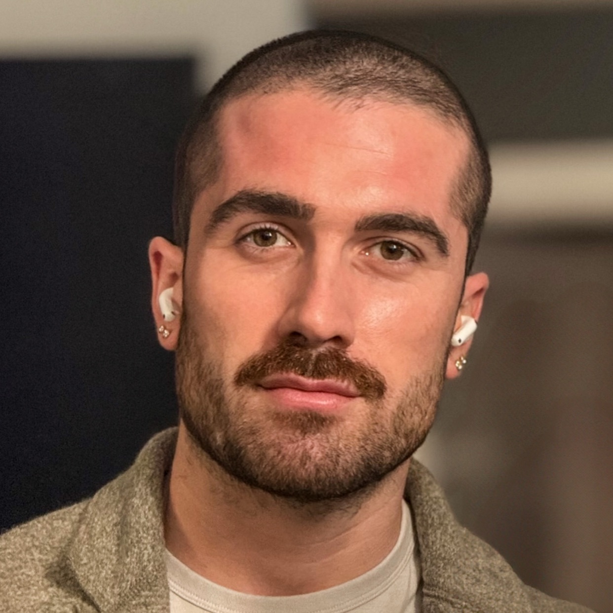 Photo of justinhand