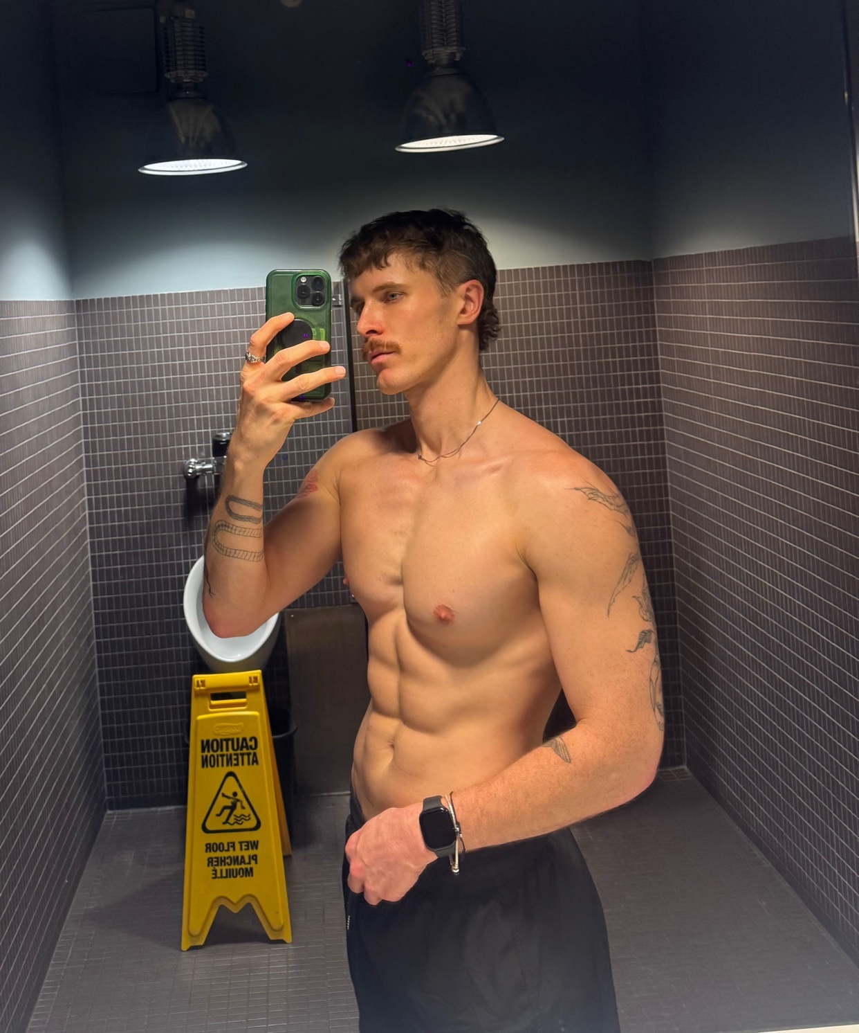 Photo by aboynamedred