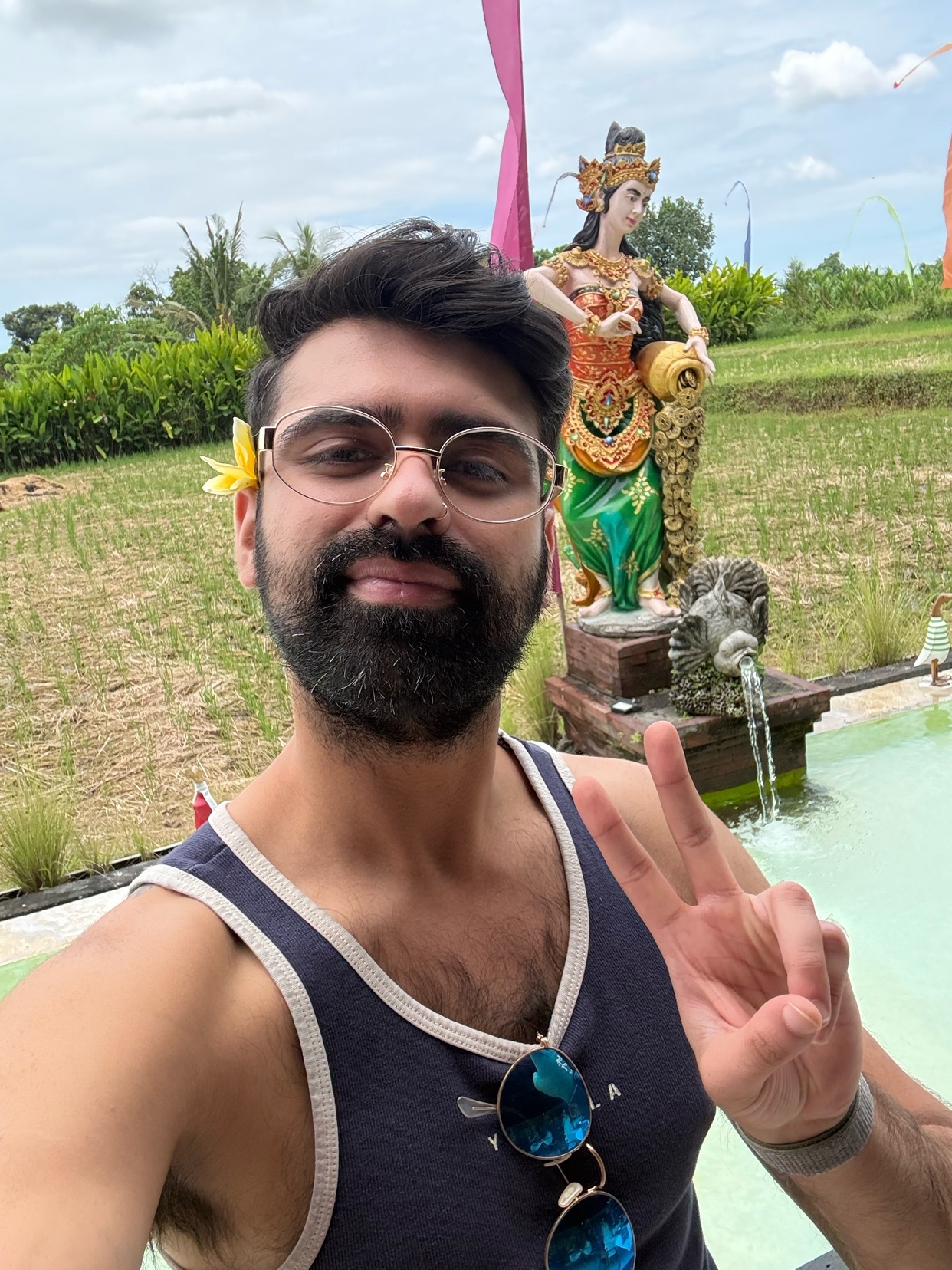 Photo by akulofficial