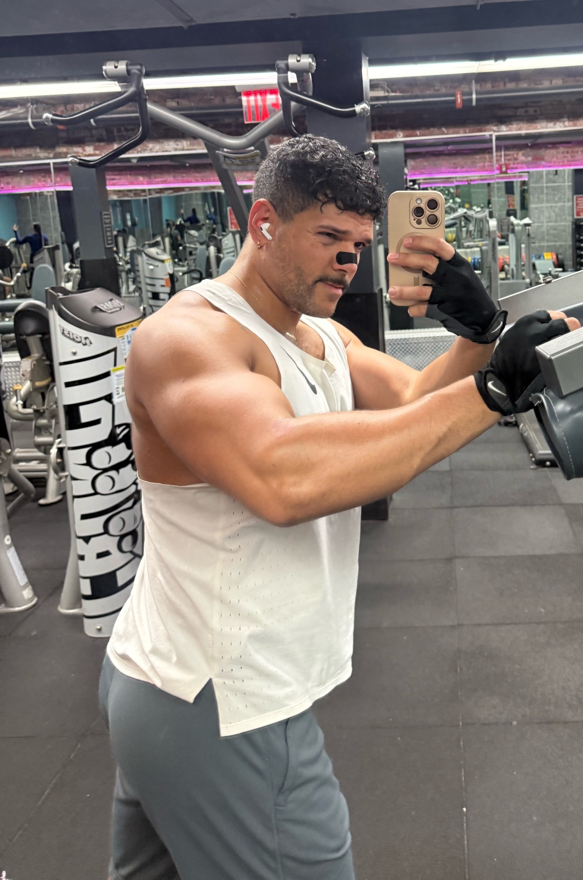 Photo by cesarlemonier