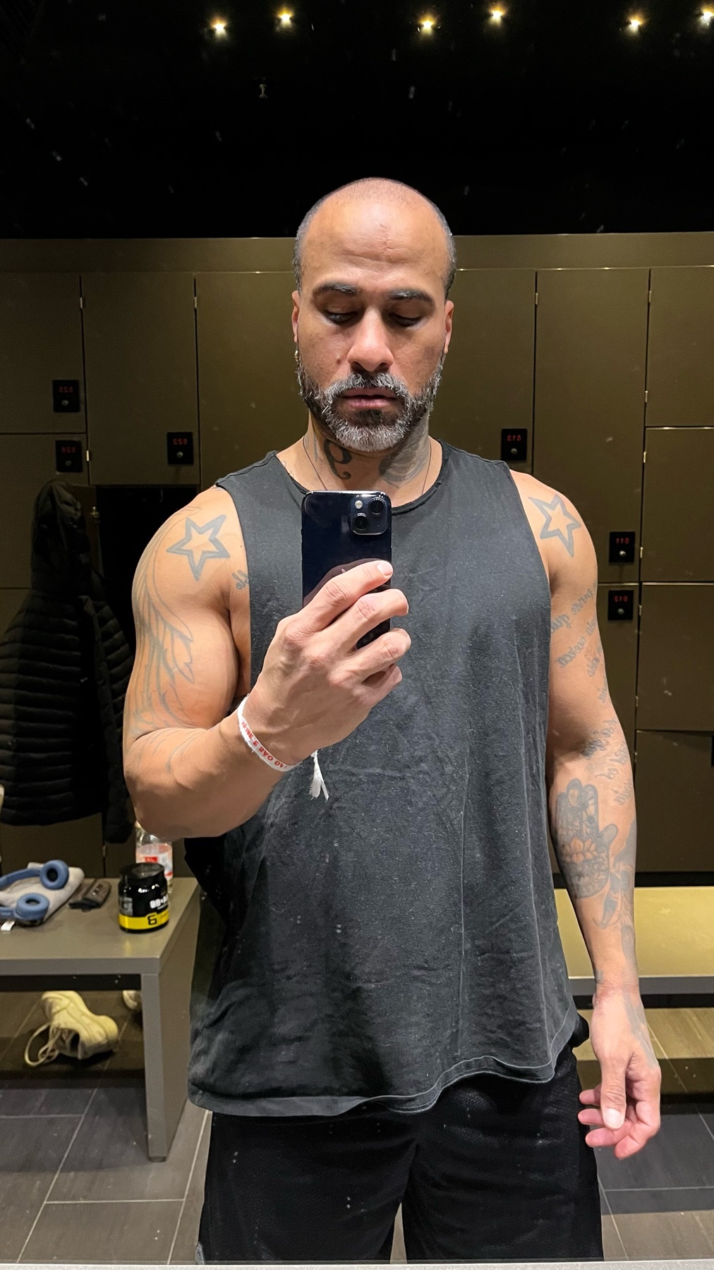 Photo by neyeston-loiz