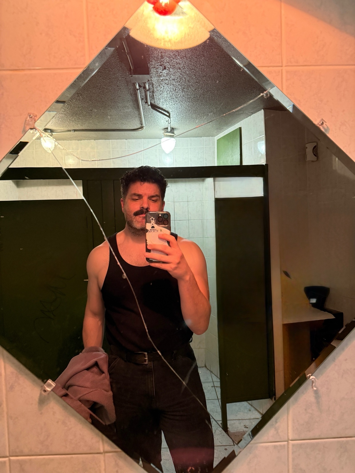 Photo by guillaumemoffet