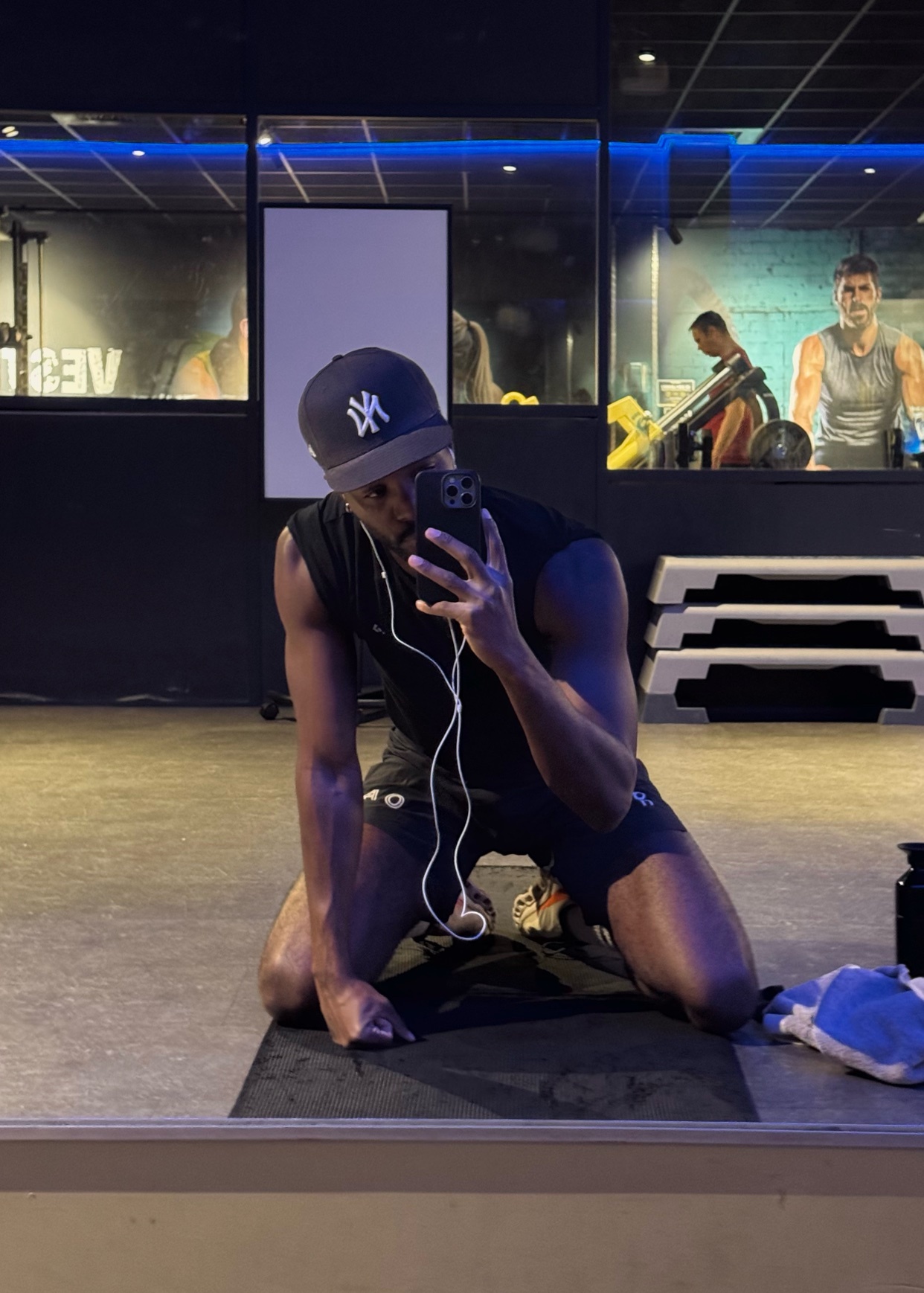 Photo by simonnndjock