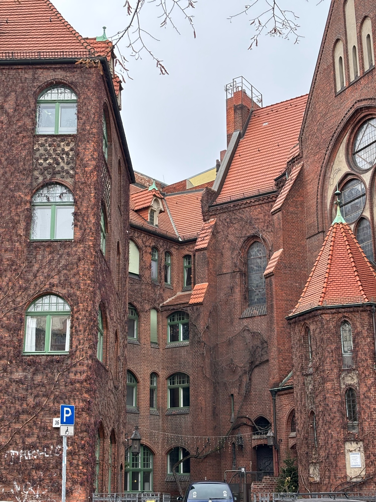 Photo by andrespassarelli