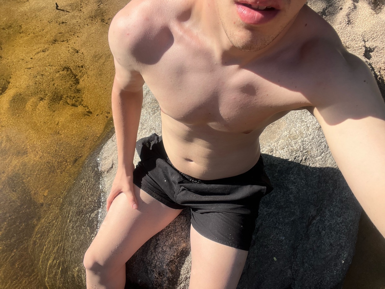 Photo by tobiasmanuel