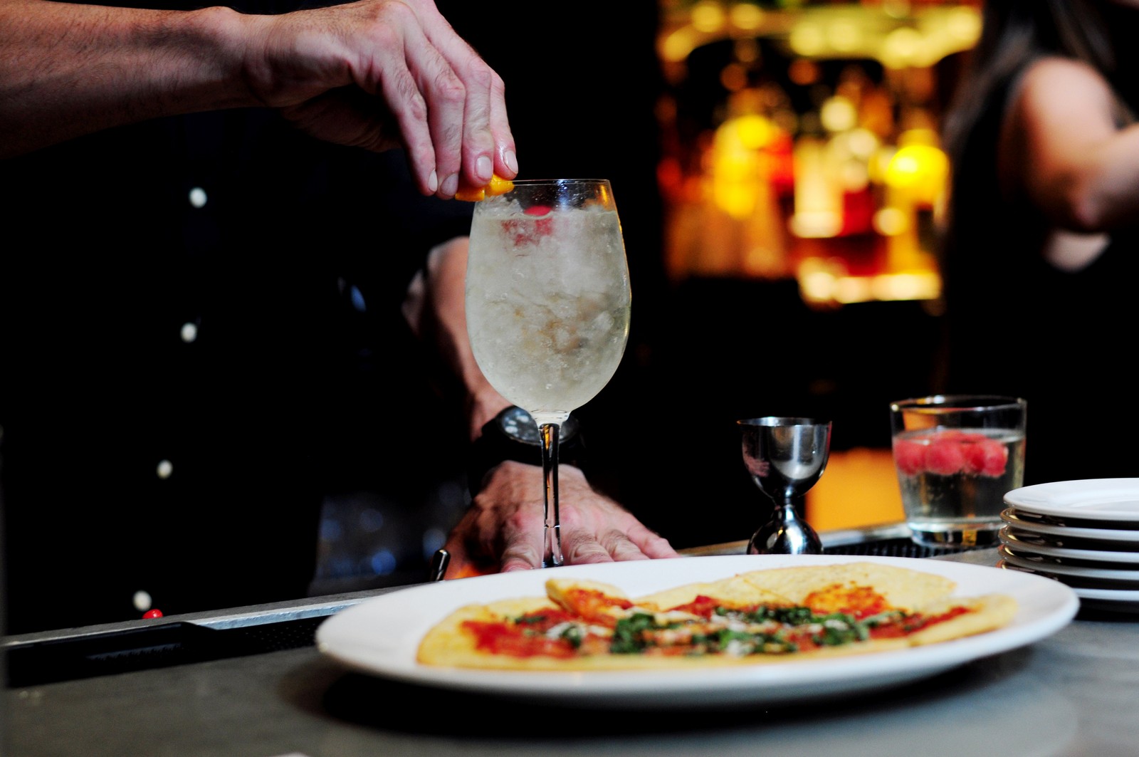 Dining Room and Cafeteria Attendants and Bartender Helpers career