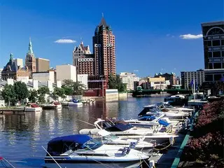 University of Wisconsin-Milwaukee, Milwaukee, WI