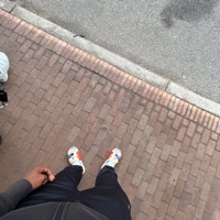 L$