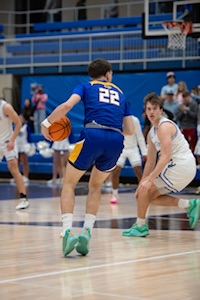 Ethan Holliday