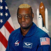 Dylan Lewis