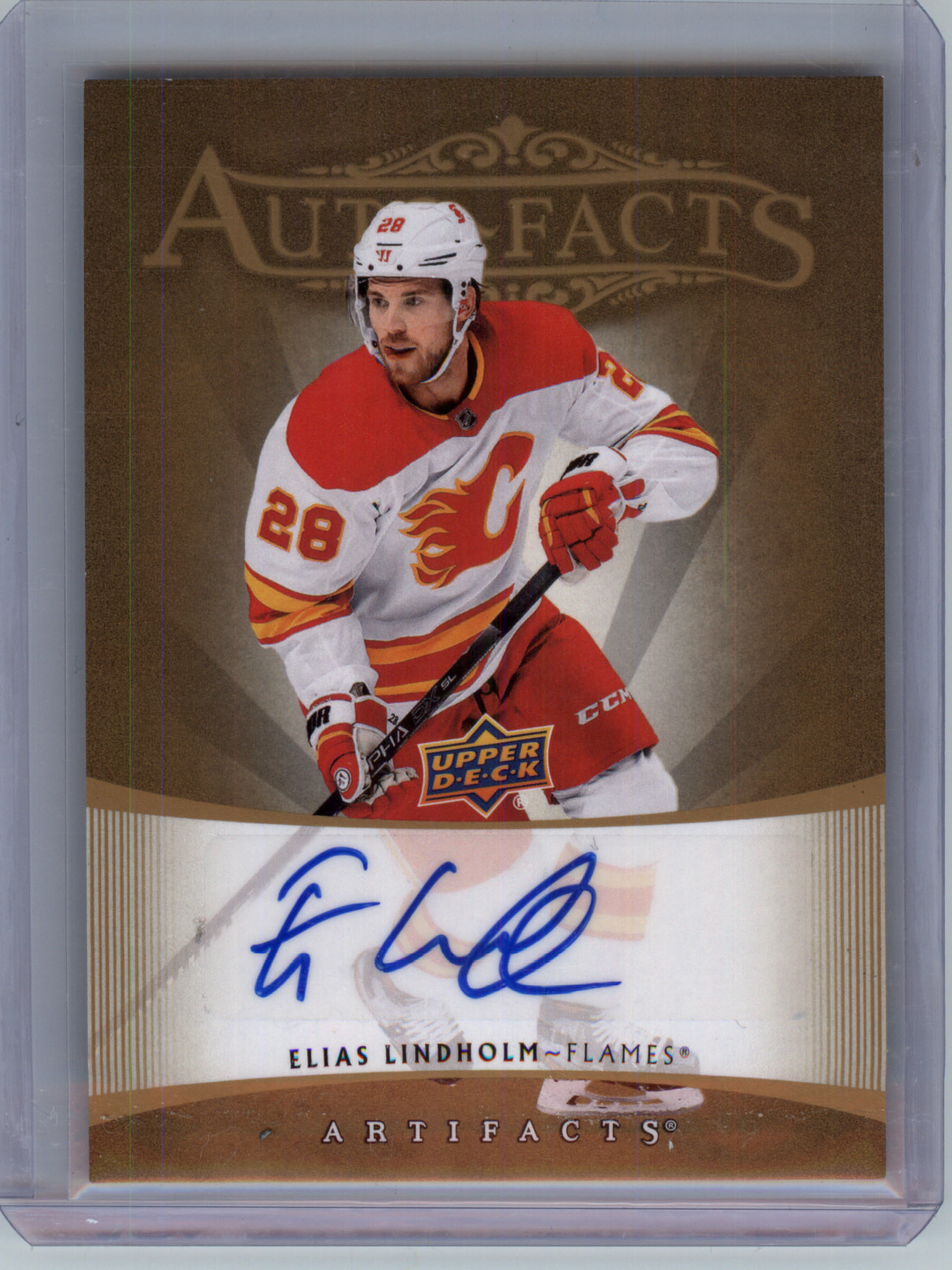 Elias Lindholm