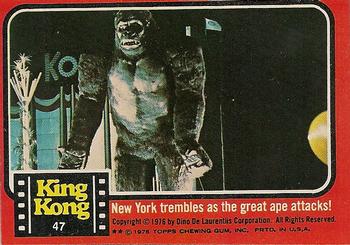 New York trembles as the great ape attacks!