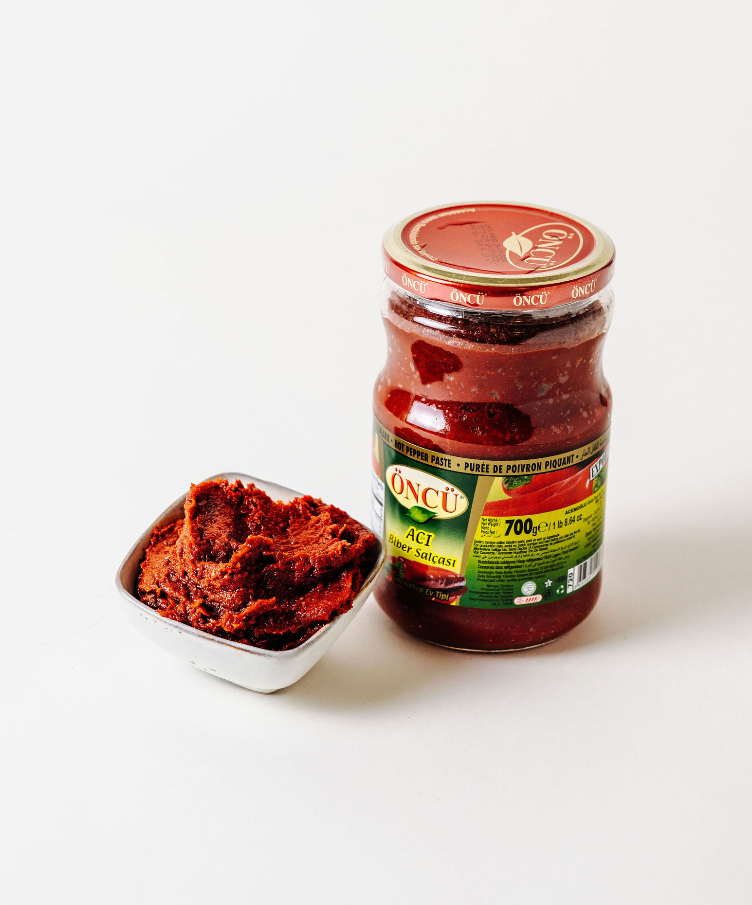 Öncü Spicy Chili Paste 