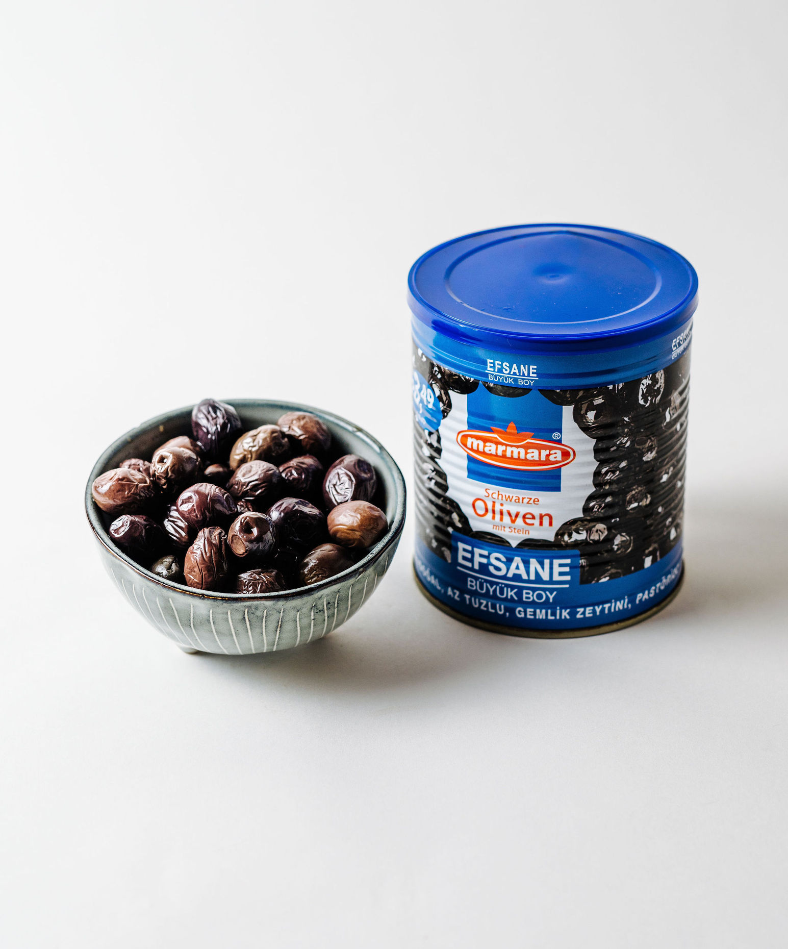 Marmara Whole Black Olives Efsane 