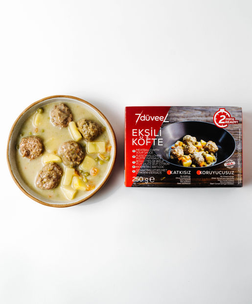 7Düveel Meatballs with Sour Sauce